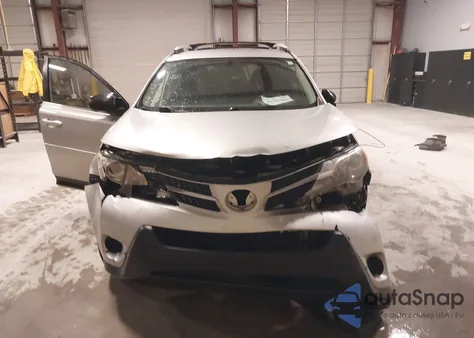 2014 Toyota Rav4 Le z USA, uszkodzony, nr VIN JTMZFREV6ED038797